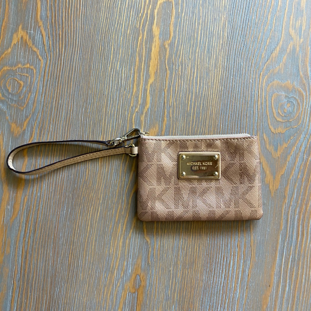 Michael Kors Wristlet